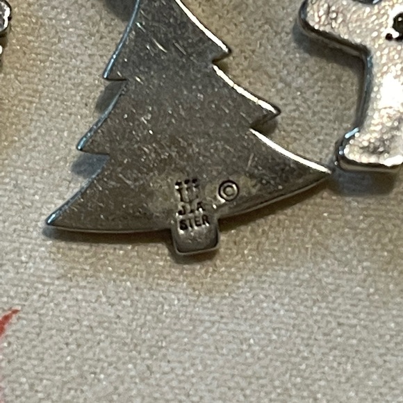 💝James Avery bracelet with charms - Picture 6 of 9